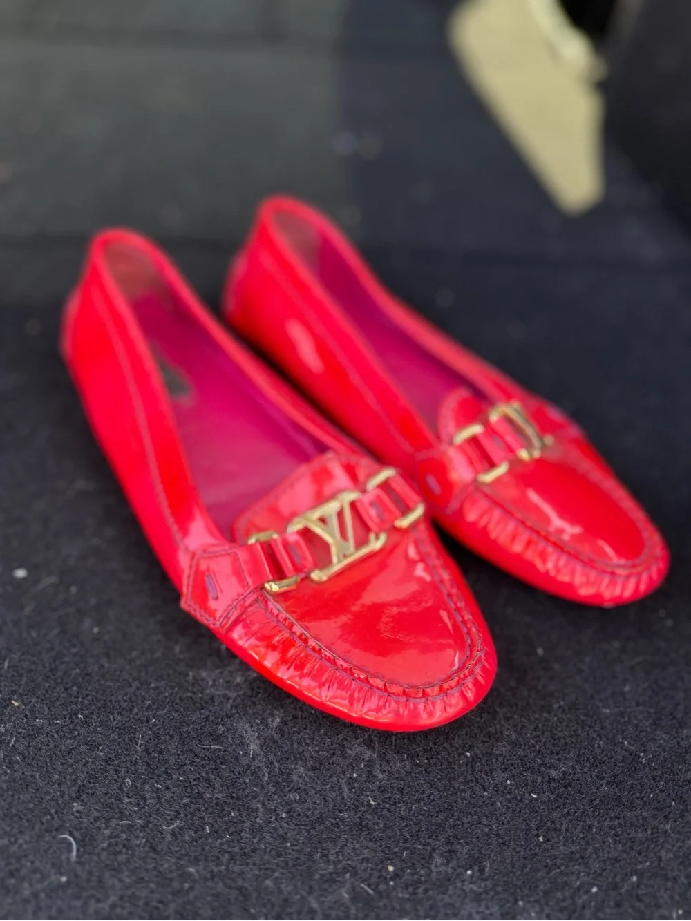 Louis Vuitton Leather LV Logo Loafers